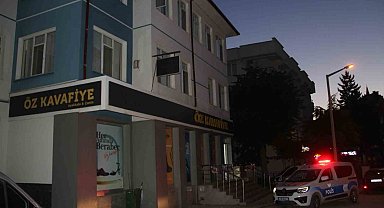 Otelin 3. katından düşen 2 yaşındaki çocuk yaralandı