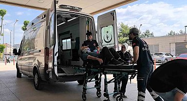 Otomobil ile traktör çarpıştı: 1 yaralı