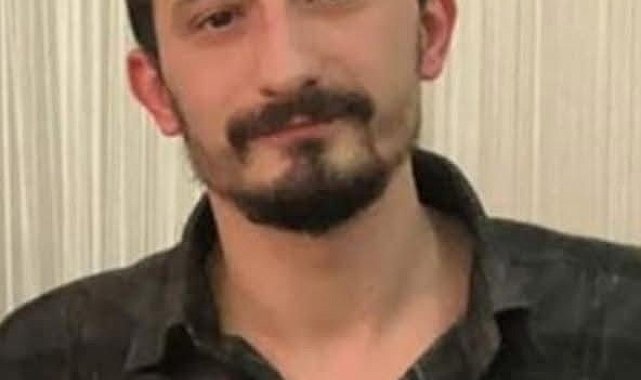 Otomobilin çarptığı motosiklet sürücüsü hayatını kaybetti