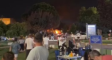 Özdilek Park'ta yükselen alevler, serinlemek için gelenlerin tadını kaçırdı