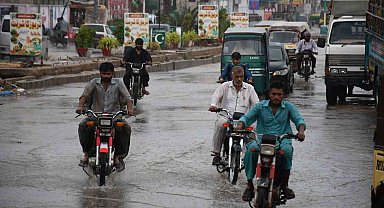 Pakistan'da muson yağışları nedeniyle 57 kişi öldü