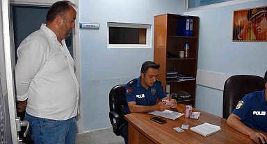 Para yatırmak için gittiği bankamatikte binlerce lira para buldu