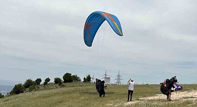 Paraşütle şehirler arası yolculuk: 7 saatte 230 kilometre uçtu