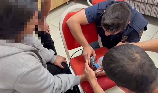 Parmağına yüzük sıkışan kadının yardımına itfaiye koştu