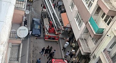 Polatlı'da bina yangını: Mahsur kalanlar kurtarıldı