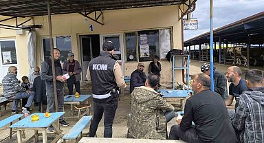 Polis vatandaşları sahte para konusunda uyardı