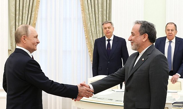 Putin, Arakçi ile görüştü