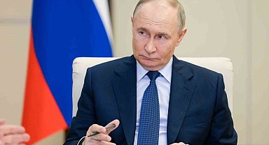 Putin'den Rus donanmasının 2050 yılına kadar geliştirilmesine ilişkin imza