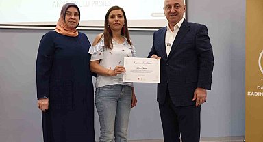 "Anne Okulu" ilk mezunlarını verdi