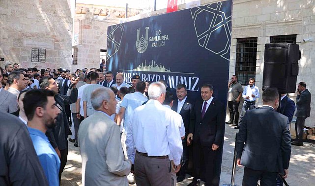 "Terörsüz Türkiye" sürecinde Şanlıurfa'da açık alanda ilk bayramlaşma
