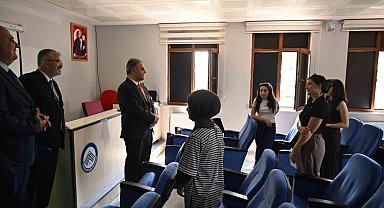 Rektör Karataş MYO'larda incelemelerde bulundu