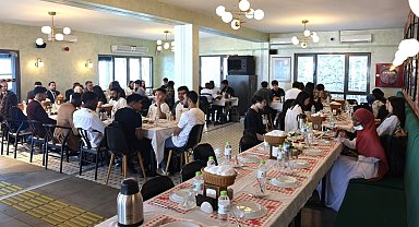 Rektör Özölçer, Karaelmas TÖMER Kahvaltısı'nda kültür elçileriyle buluştu