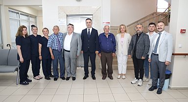 Rektör Özölçer Merkez Huzurevi sakinlerinin Kurban Bayramı'nı kutladı