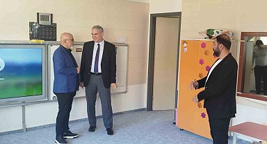 Rektör Yardımcısı Erdemir'den Engelliler Araştırma Enstitüsü'ne ziyaret