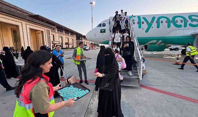 Riyad'dan Rize'ye gerçekleşen ilk uçuş için karşılama töreni düzenlendi