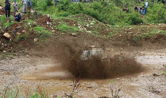 Rize'de Off-Road yarışları nefesleri kesti
