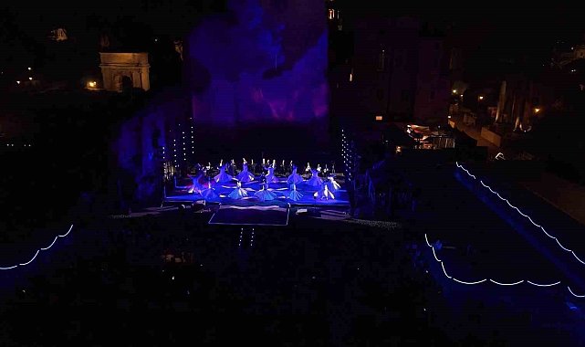 Roma'daki tarihi Kolezyum'da bir ilk