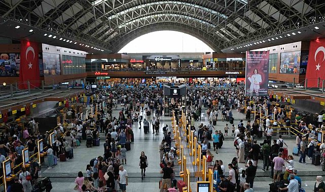 Sabiha Gökçen Havalimanı 'Türkiye'nin En Değerli Markaları' listesinde 8 basamak yükseldi