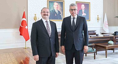 Sağlık alanında güçlü iş birliği: Rektör Hacımüftüoğlu, Sağlık Bakanı Memişoğlu ile görüştü
