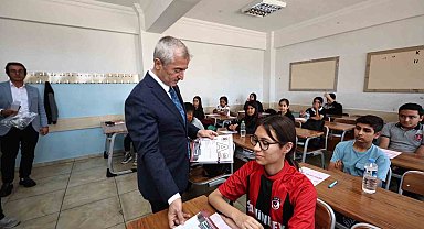 Şahinbey Belediyesi'nden öğrencilere deneme seti desteği