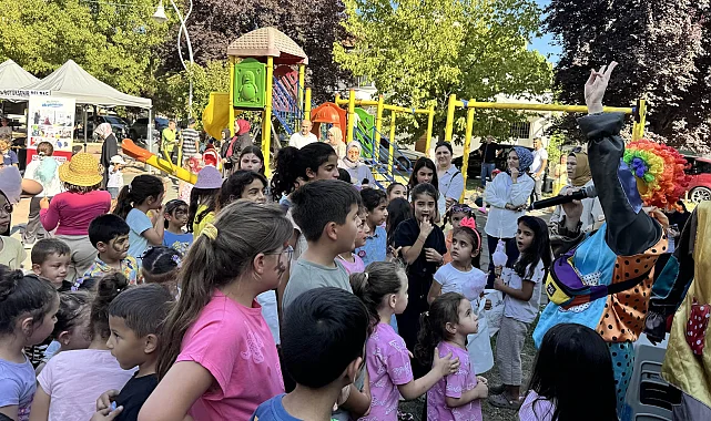 Sakarya Karapürçük'e neşe götürdü