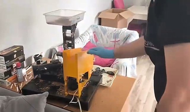 Samsun'da kaçak tütün mamülleri operasyonları: 5 gözaltı