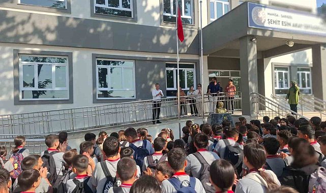 Sarıgöl'de bir okul daha hizmete açıldı