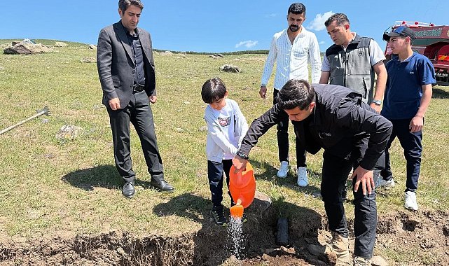 Sarıkamış'ta fidanlar toprakla buluştu