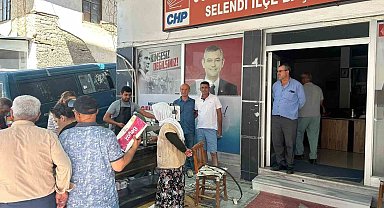 Selendi'de Ferdi Zeyrek anısına lokma hayrı düzenledi