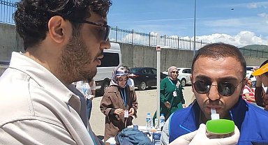 Sigara bırakma standında, tiryakiler ikna edilmeye çalışıldı