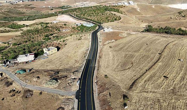 Siirt'te 29 köyün bağlantı yolu sıcak asfaltla yenilendi