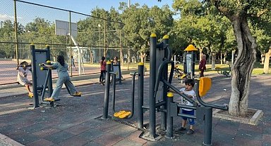 Siirt'te 7 yaşındaki çocuk, parmağını parktaki spor aletine sıkıştırdı