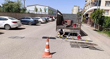 Siirt'te durak, duba ve kasis çalışmaları sürüyor