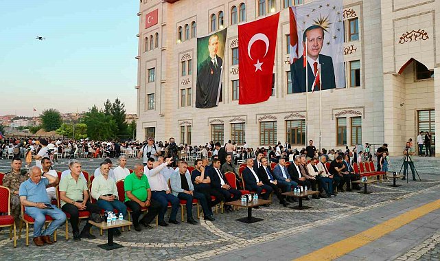 Siirt'te tayini çıkan polisler için veda programı düzenlendi
