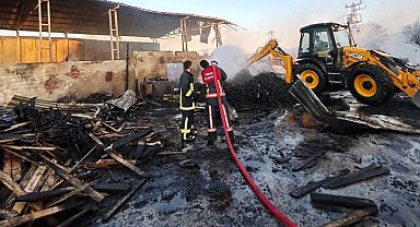 Simav'da palet fabrikasında çıkan yangın söndürüldü