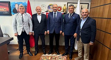 Sıralardan meclise uzanan yolculuk: Başkan Kul, öğrencisi Milletvekili Mete ile bir araya geldi