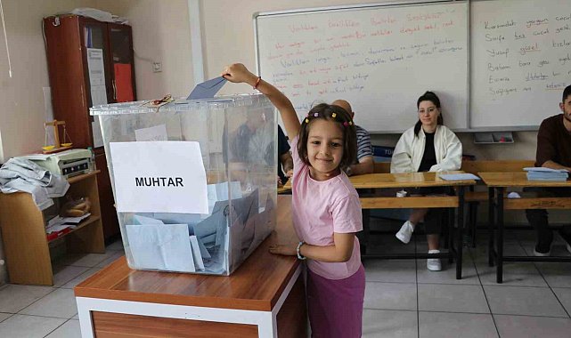 Sivas'ta muhtarlık için yeniden sandığa gidildi