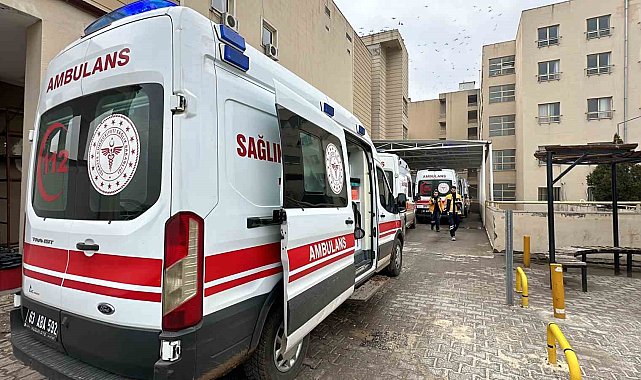 Siverek'te çift taraflı trafik kazası: 7 yaralı
