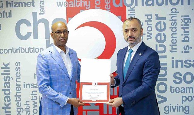 Somali Büyükelçisi kurban vekaletini Türk Kızılay'a verdi