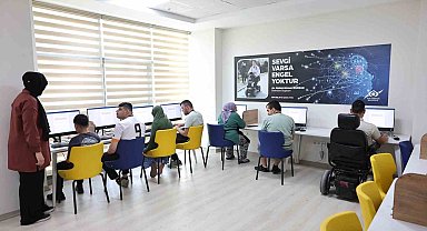 Sultangazi'de özel bireyler için "Engelsiz Saatler" büyük ilgi görüyor