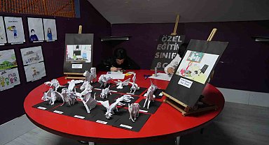 Sultangazi'de Özel eğitim öğrencileri TÜBİTAK 4006 sergisinde büyük beğeni topladı