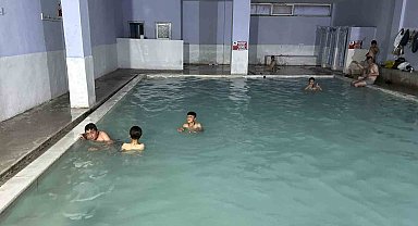 Sünnet olan çocuklar şifayı kaplıcalarda arıyor