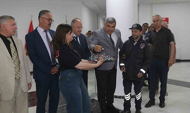 Sünnetci, personelle bayramlaştı