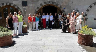 Talas Belediyesinden öğretmenlere tarihi ve turistik gezi