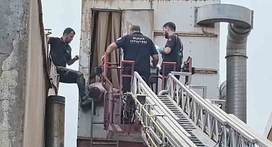 Talaş emici makinesine sıkışan işçiyi itfaiye ekipleri kurtardı