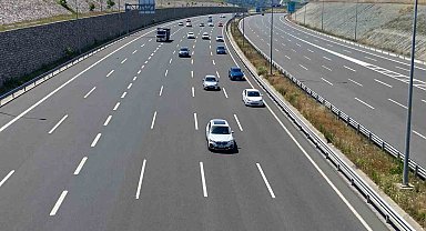 Tatilciler yolda, Kocaeli geçişinde yoğunluk yok