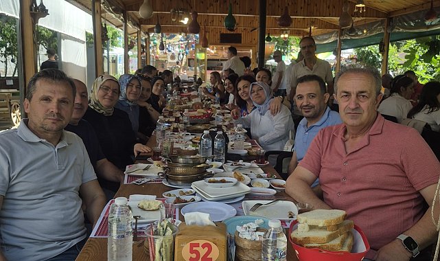 Tayini çıkan öğretmenlere duygusal veda