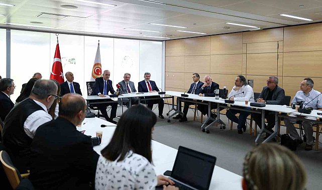 TBMM Başkanı Kurtulmuş: " Parlamento yaz tatiline girmeden grubu kurarak çalışmalarımıza başlarız"
