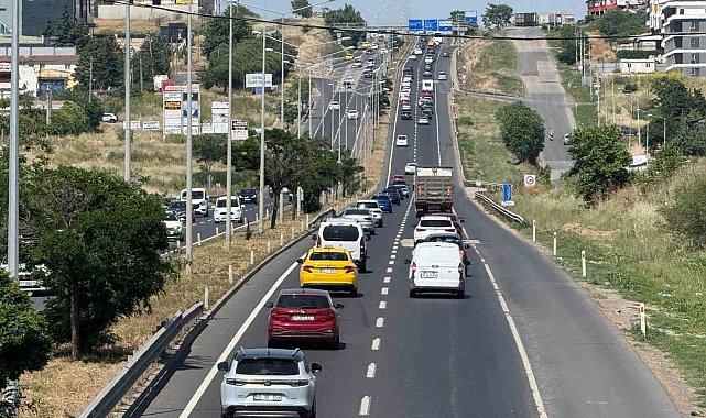 Tekirdağ-İstanbul yolunda dönüş yoğunluğu başladı