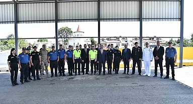 Tekirdağ Vali Vekili Güler görev başındaki polislerle bayramlaştı